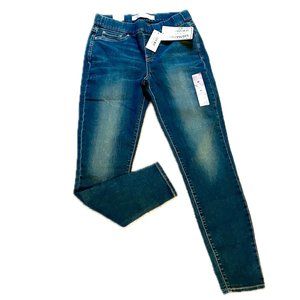 NWT Levi’s Pull On Skinny Jeans Jeggings Size 6